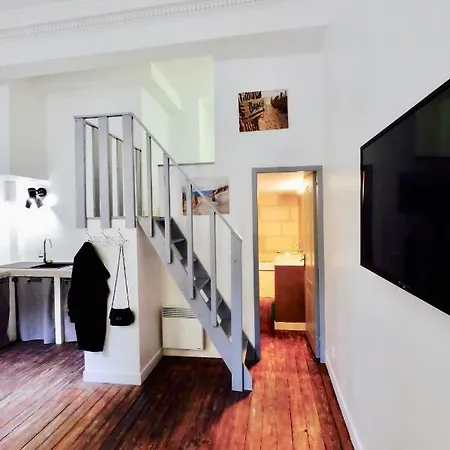 Victoire Apartment *